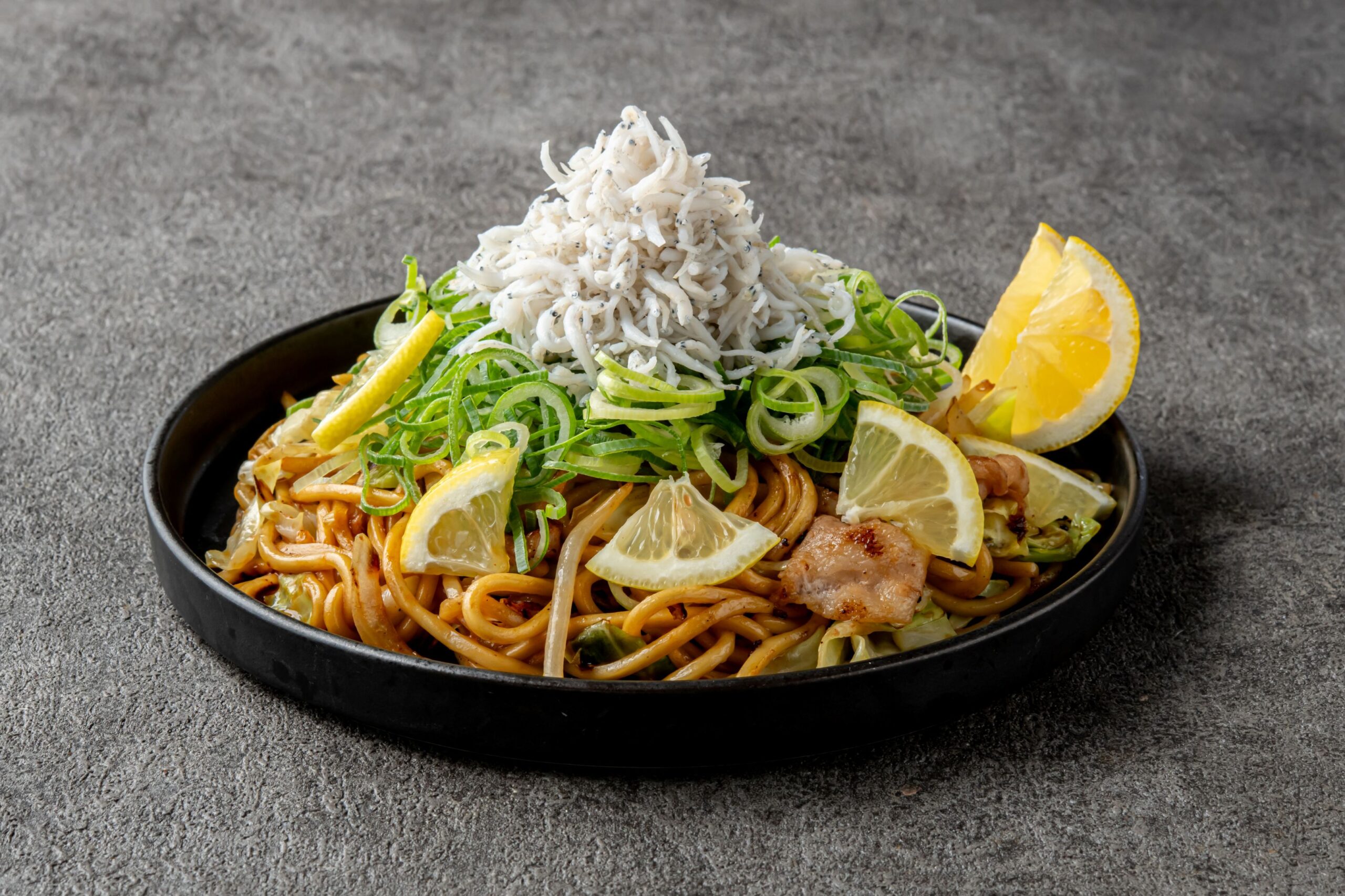 しらすたっぷりレモン醤油焼そば